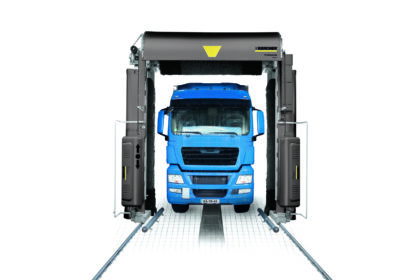 Lavaggio camion Karcher