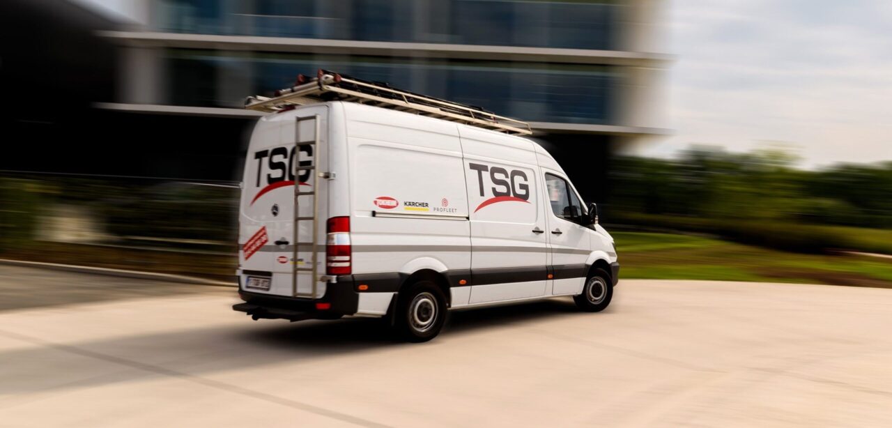 TSG-van in Turnhout voor het kantoor