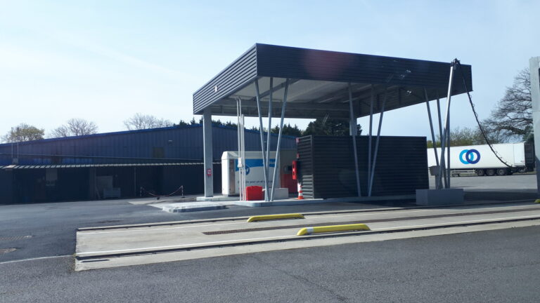 Station de carburant privative à Quimper