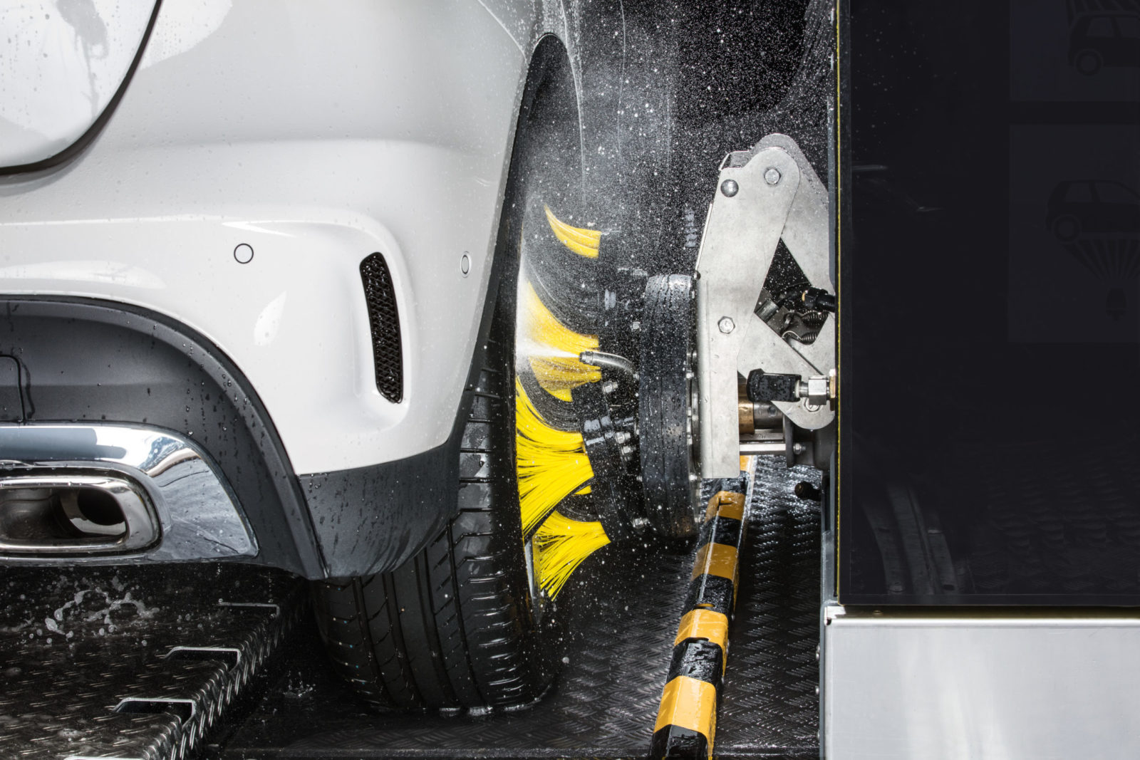 Forecourt Smart Car Wash AI Karcher IQ Wheel Wash