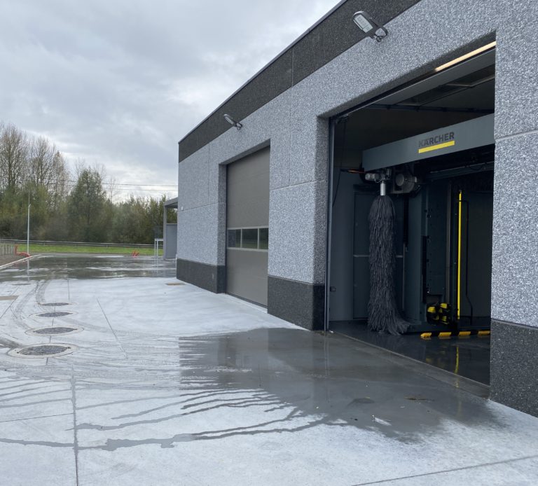 L'installation de lavage chez Carwash Tahon