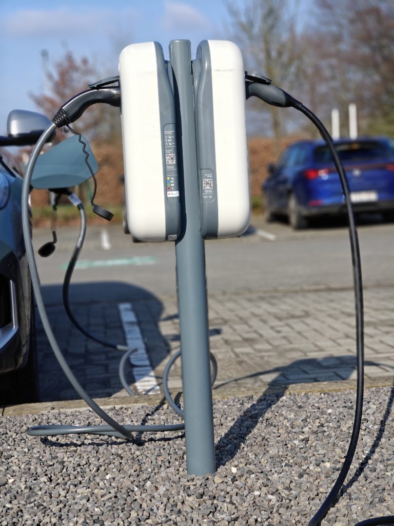 Borne de recharge chez Donaldson installé par TSG.