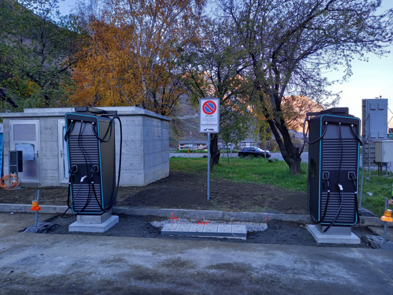 TSG, partennaire d'Alpitronic pour l'installation de chargeurs rapide