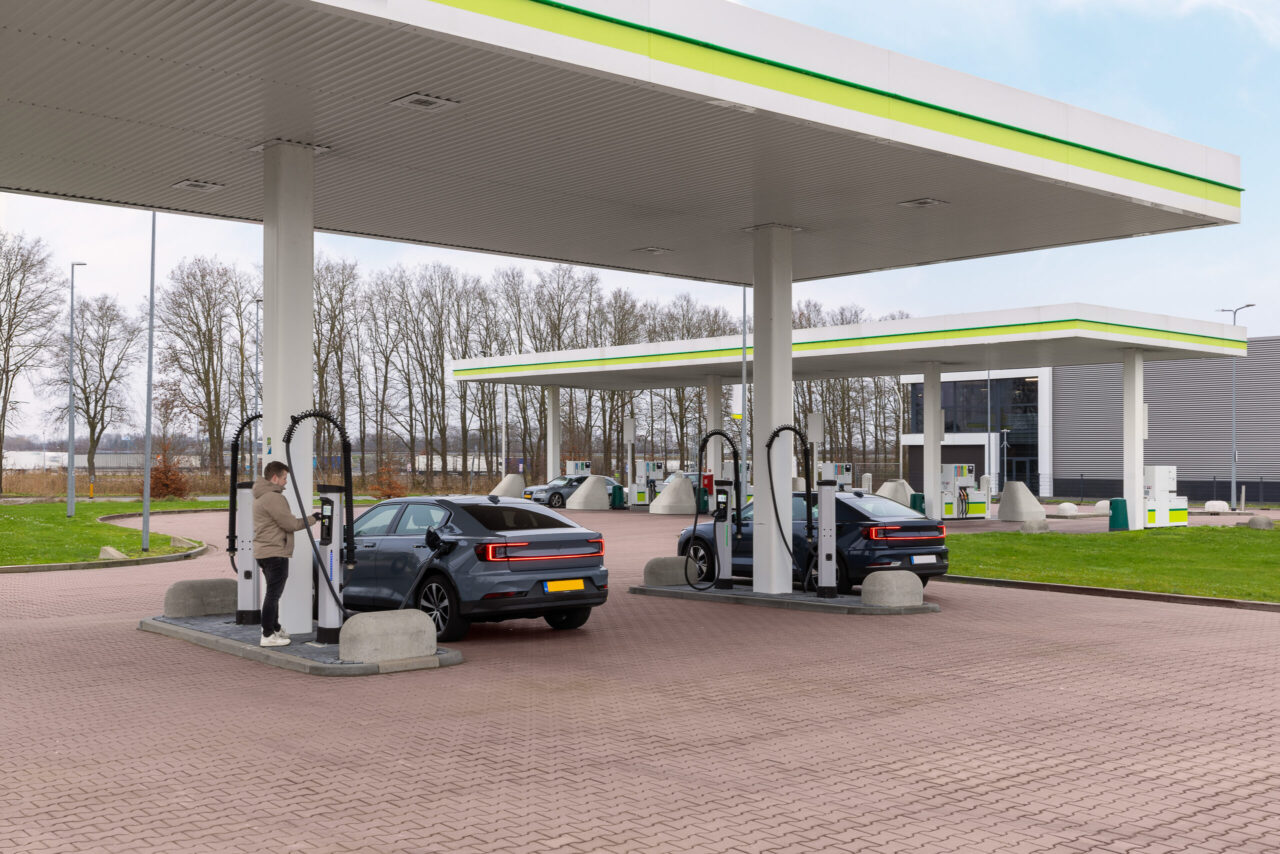 Forecourt Charging