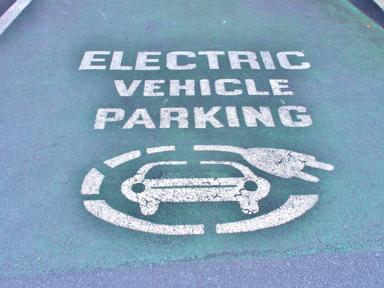 Electric-Vehicle-Parking-Signage