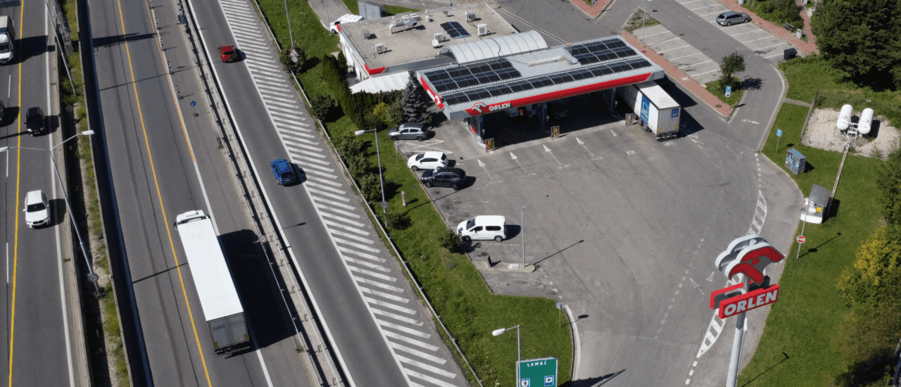 TSG Slovak Republic montáž solárnych panelov na čerpacej stanici ORLEN Lamač v Bratislave