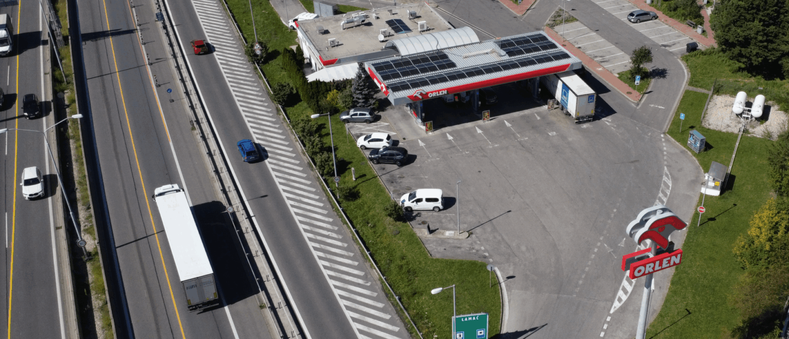 TSG Slovak Republic montáž solárnych panelov na čerpacej stanici ORLEN Lamač v Bratislave