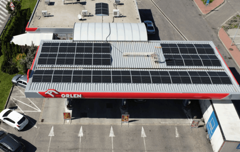 Solárna strecha Orlen Bratislava