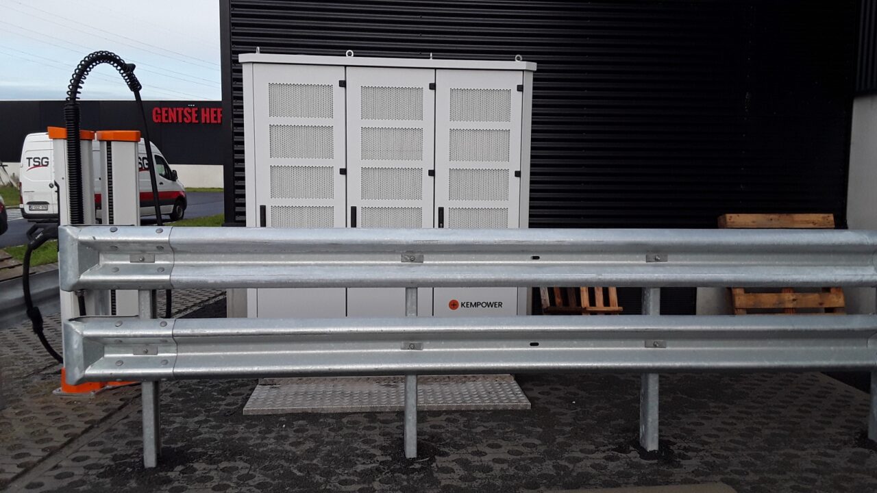 Powerunit-satellite-Bauwens