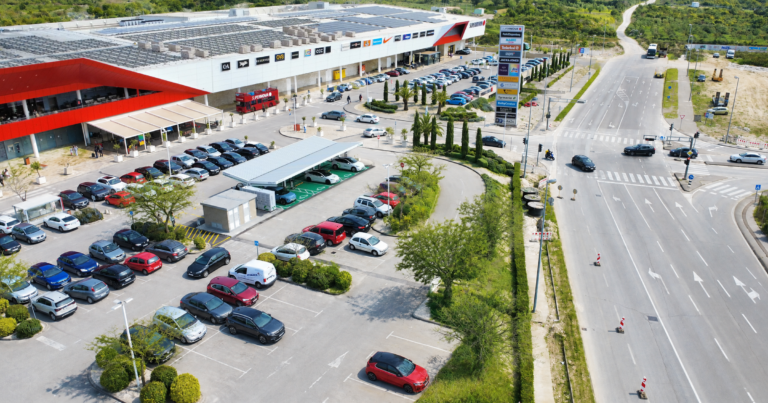 Zračna snimka lokacije Eleport EV huba kod trgovačkog centra Supernova Zadar