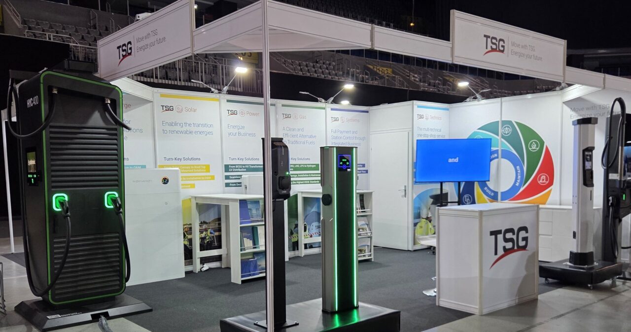 Štand TSG Croatia na sajmu Green Energy Fair 2025. u Areni Zagreb s izloženim DC punjačima